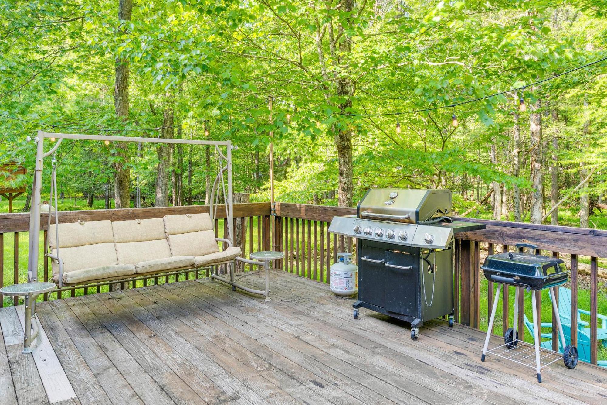 Pet-Friendly Pocono Lake Oasis With Hot Tub! Zewnętrze zdjęcie