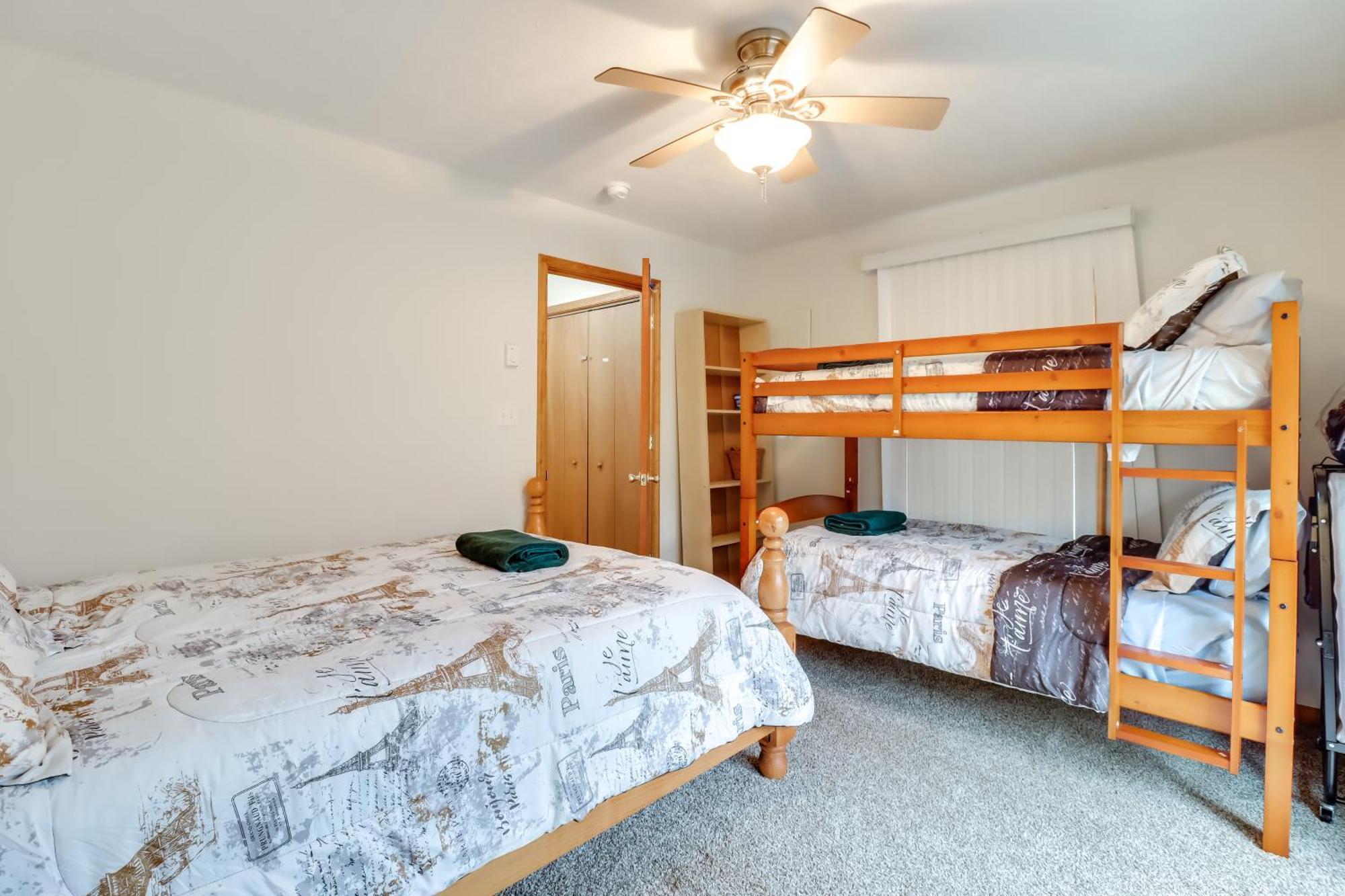 Pet-Friendly Pocono Lake Oasis With Hot Tub! Zewnętrze zdjęcie
