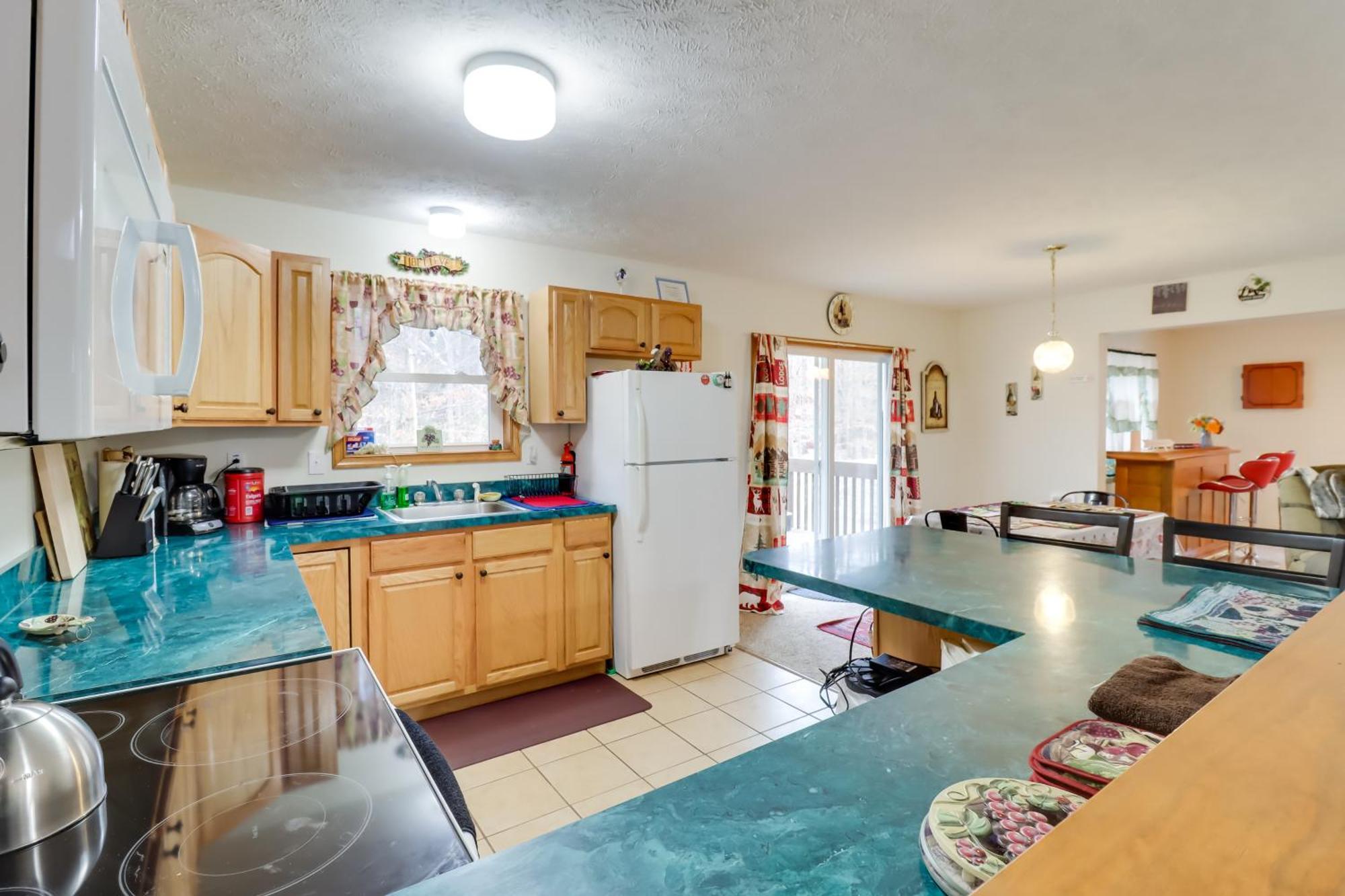 Pet-Friendly Pocono Lake Oasis With Hot Tub! Zewnętrze zdjęcie